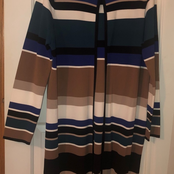 Cardigan - Picture 2 of 3